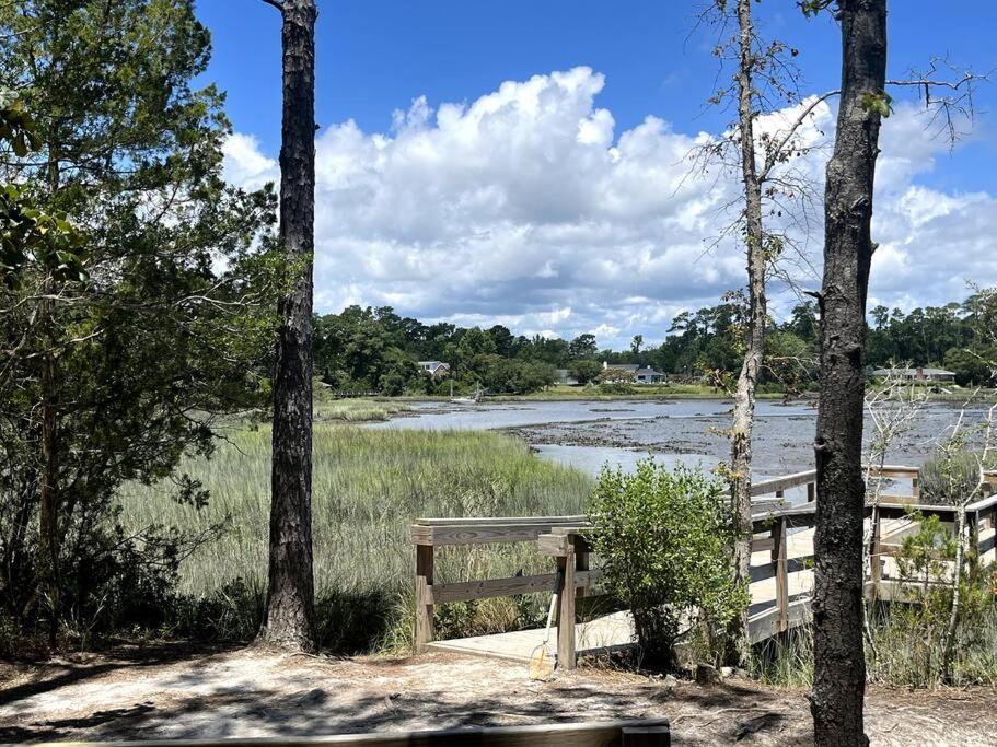 Middle Sound Hideaway~Beaches, Shopping, Families Vila Município de Município de Wilmington Exterior foto